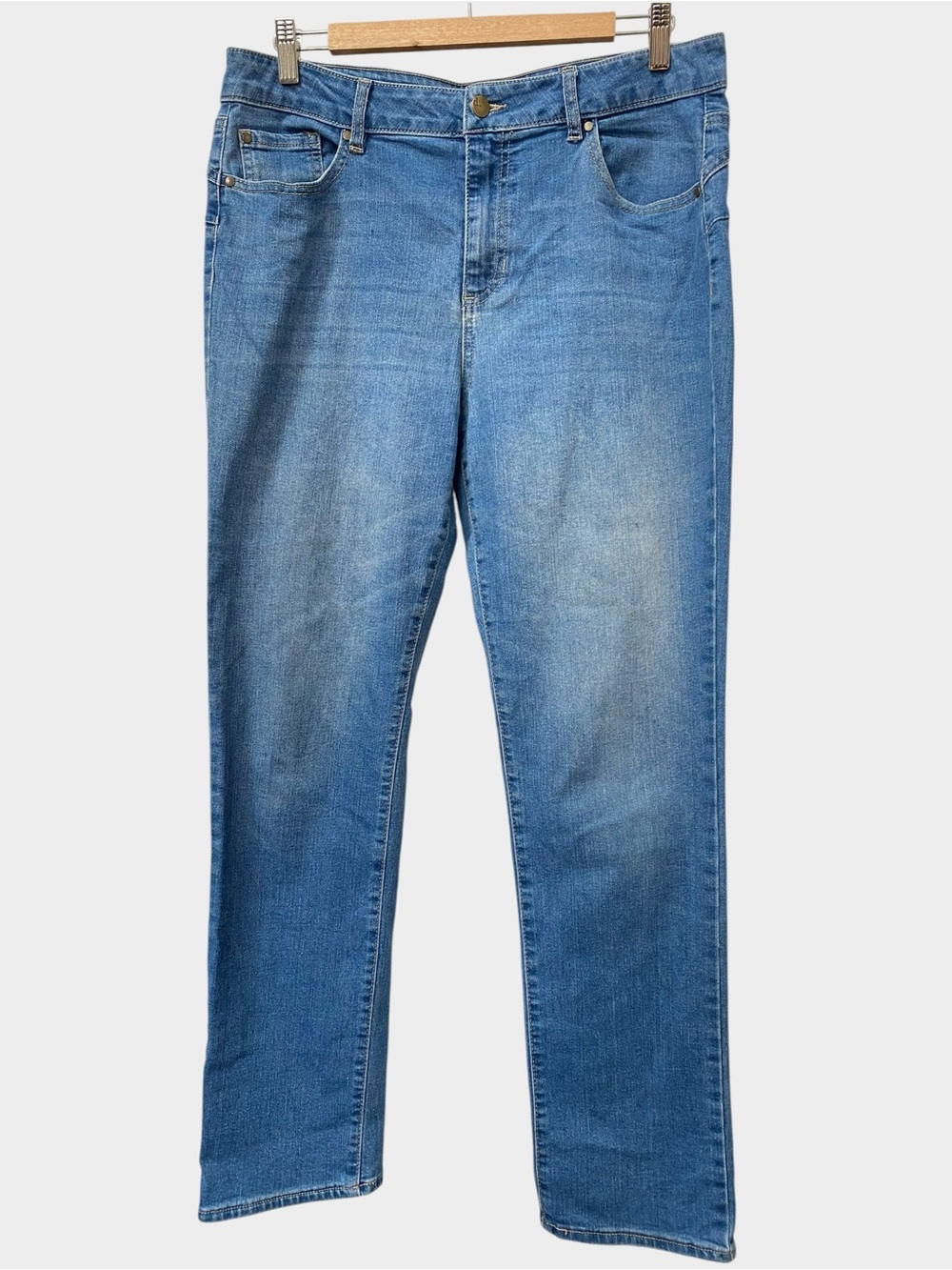 D. Jeans Light Wash Denim size 12 Tapered Leg